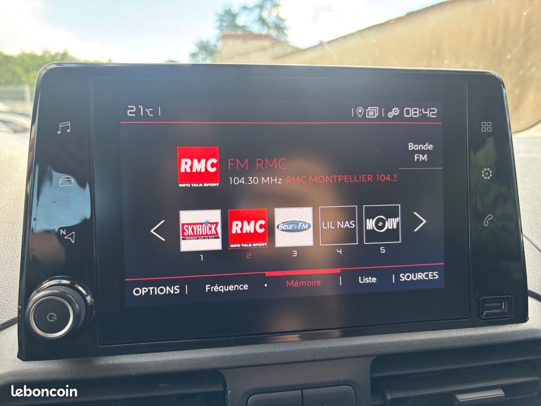 Citroën BERLINGO FOURGON XL 2021 Cabine Approfondie 1.5 BlueHDi 102 cv SUIVI COMPLET {TVA RECUPERABLE - GPS - CARPLAY} (image 28)