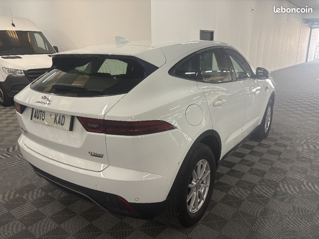 Jaguar E-PACE 2.0 D - 150 ch AWD BVM (image 6)