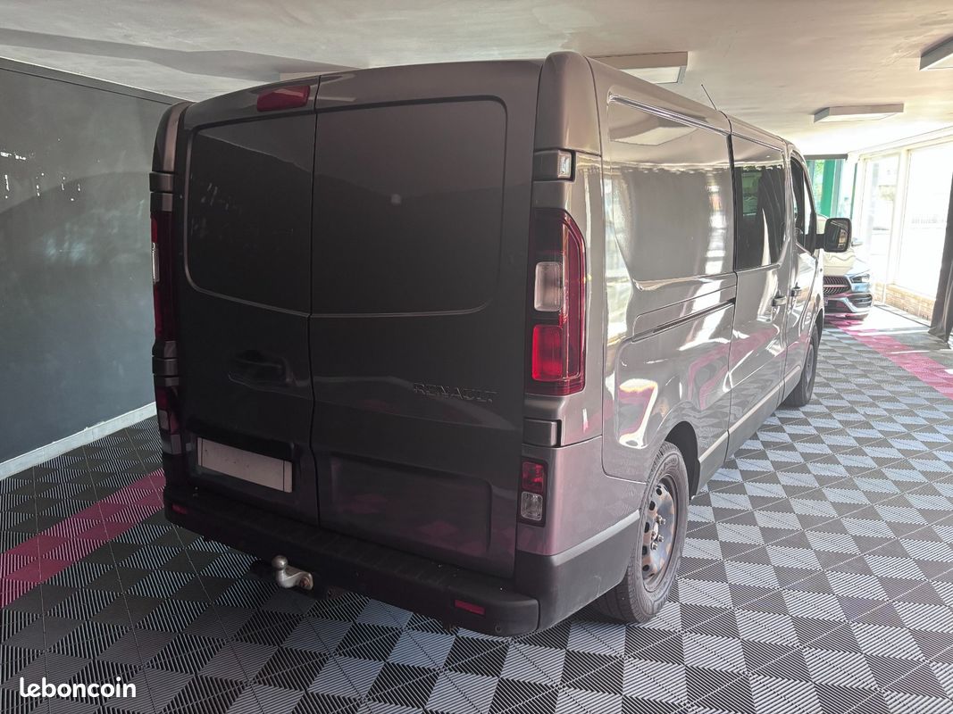 Renault trafic fourgon gn l2h1 1200 kg dci 145 energy e6 confort (image 3)