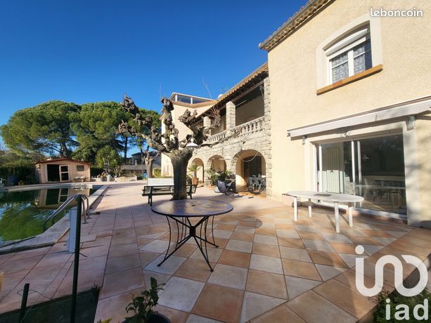 Maison 10 pièces 350 m²