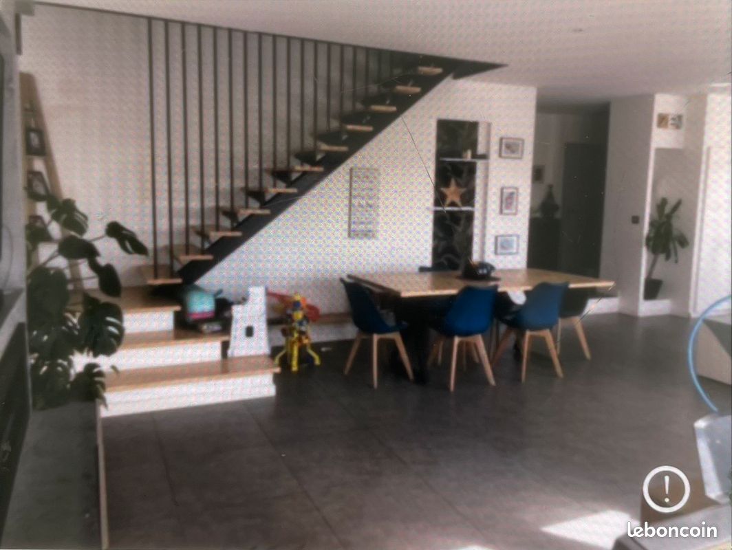 Maison 5 pièces 160 m² · à Saint-Thibéry · 160 m² · 350 000 €