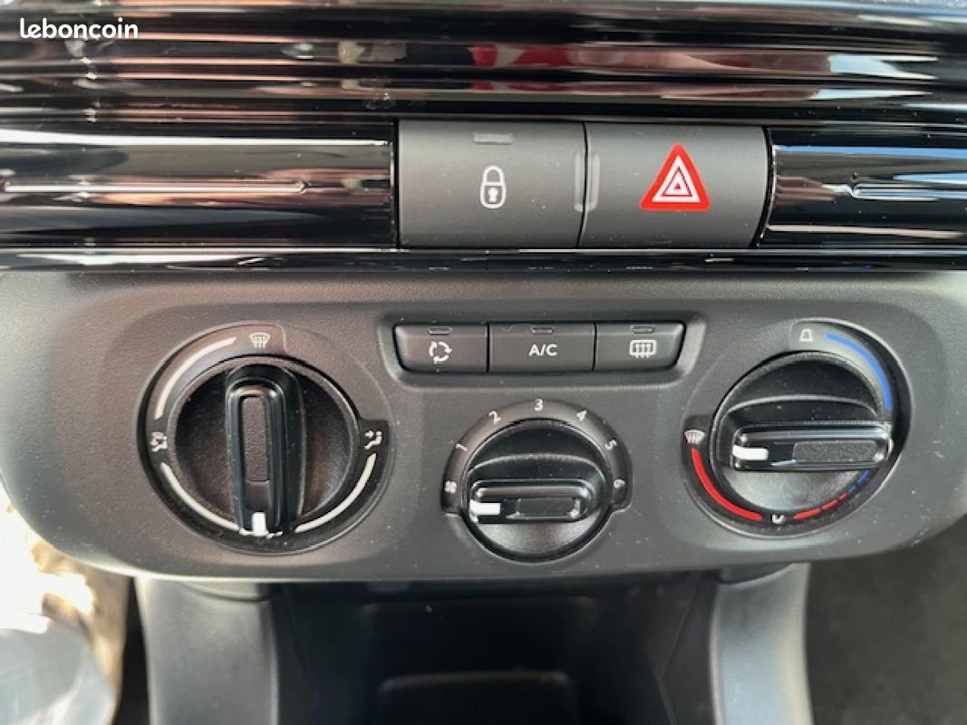 CITROEN C3 1.2 PureTech 12V - 83 S&S You (image 11)