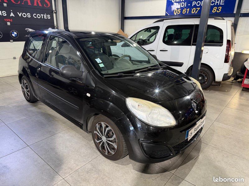 Renault Twingo 2 1.2 60 CH Expression (image 8)