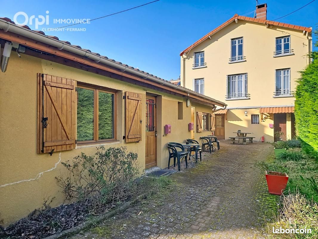 Maison 4 pièces 104 m² · à Clermont-Ferrand · 104 m² · 490 000 €