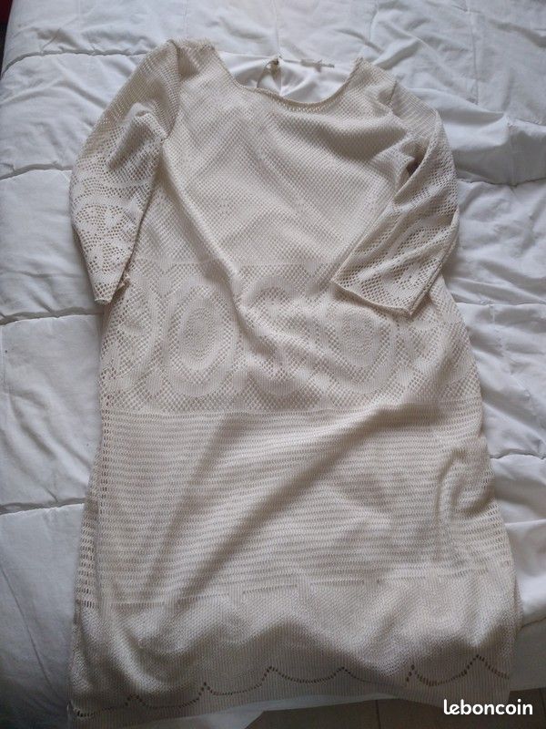 Robe dentelle (image 1)
