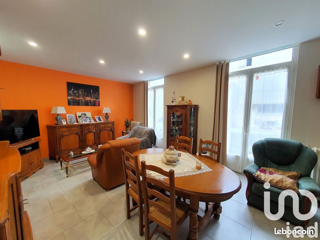 Maison de ville 6 pièces 125 m² - Chasseneuil-sur-Bonnieure 16260 (image principale 3)