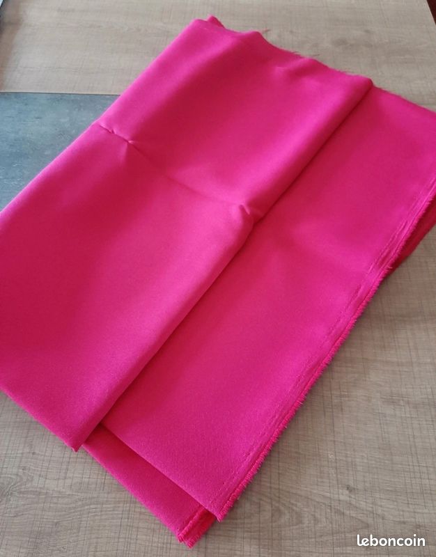 Grand coupon de tissu Burlington infroissable (image 2)