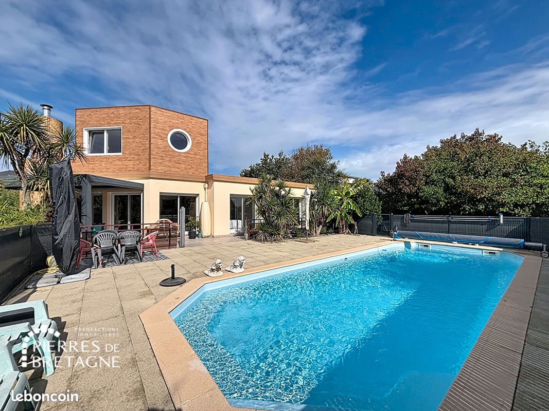 Maison 7 pièces 162 m² · à Plougonvelin · 162 m² · 651 000 €