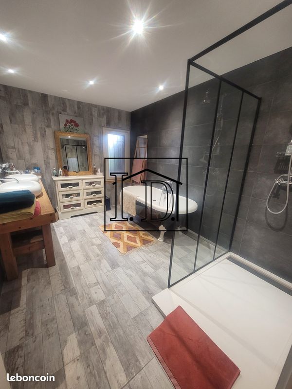 Maison 10 pièces 216 m² (image 8)