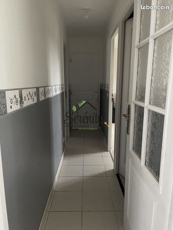 https://img.leboncoin.fr/api/v1/lbcpb1/images/23/e8/19/23e819557d925c4b87ad8019192b08131a374c0d.jpg?rule=ad-image