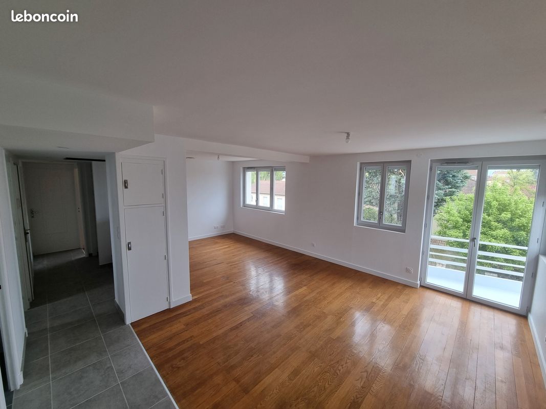 Appartement 3 pièces 76 m² · à Bourg-en-Bresse · 76 m² · 895 €/mois