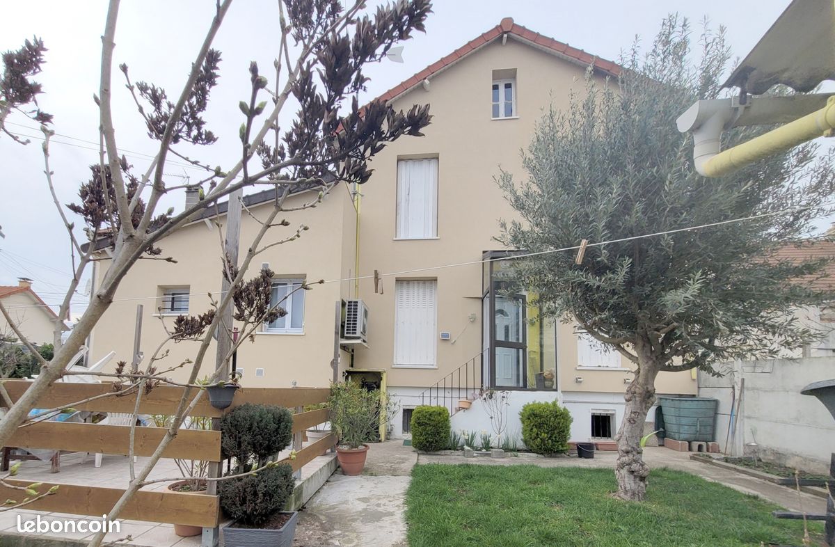 Maison 4 pièces 80 m² · à Saint-Denis · 80 m² · 289 000 €