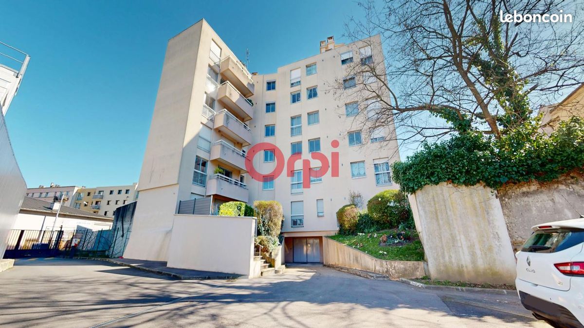 Appartement 2 pièces 48 m² · à Livry-Gargan · 48 m² · 135 000 €