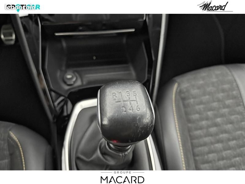 Peugeot 208 1.2 PureTech 100ch S&S Roadtrip (image 35)
