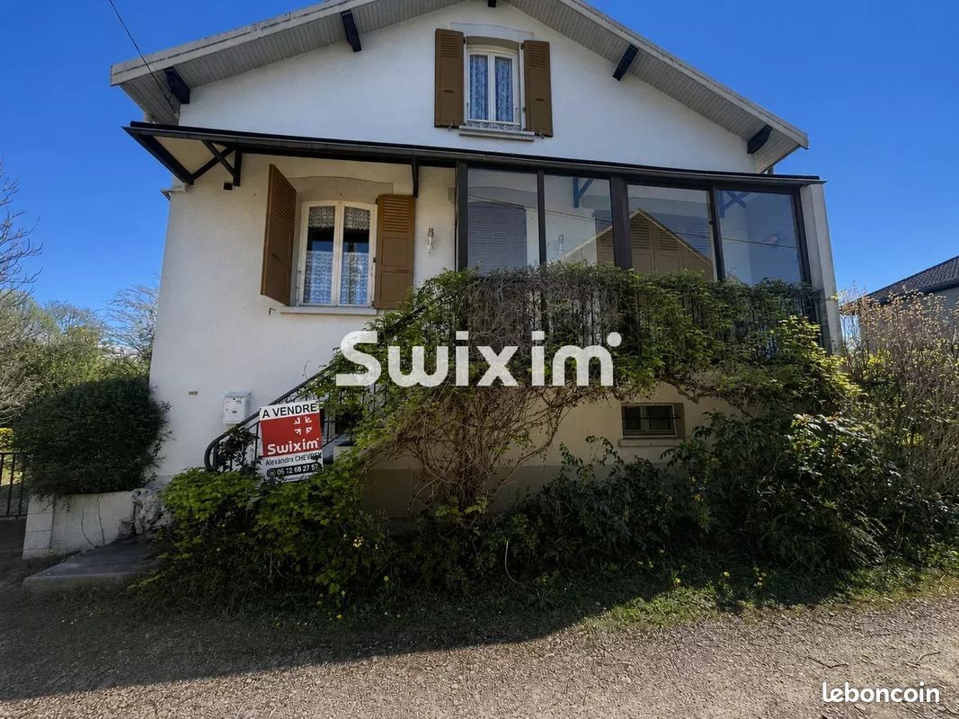 Maison 6 pièces 105 m² · à Lons-le-Saunier · 105 m² · 150 000 €