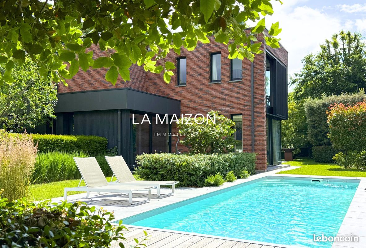 Maison 9 pièces 186 m² · à Louvil · 186 m² · 999 000 €