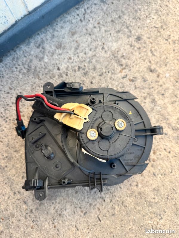 Ventilateur chauffage Peugeot Expert 1401366880 (image 3)