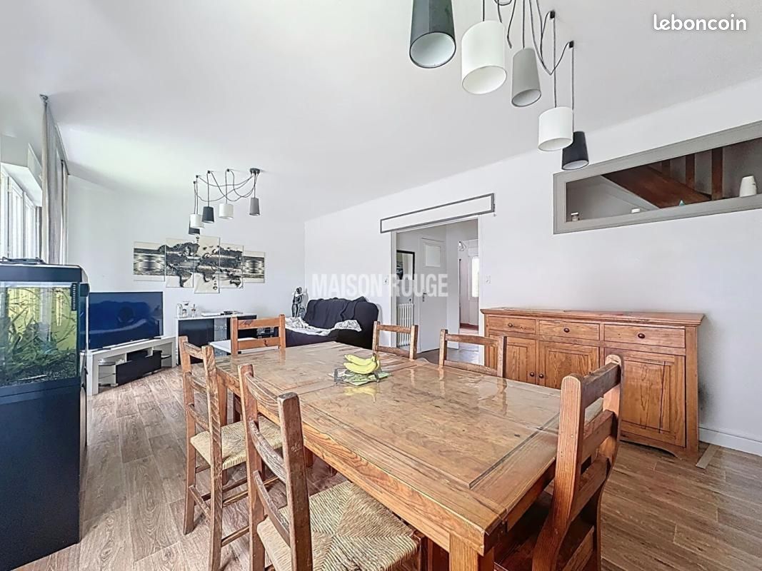 Immeuble 320 m² · à Saint-Brieuc · 320 m² · 335 360 €