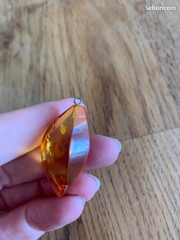 Pendentif ambre (image 2)