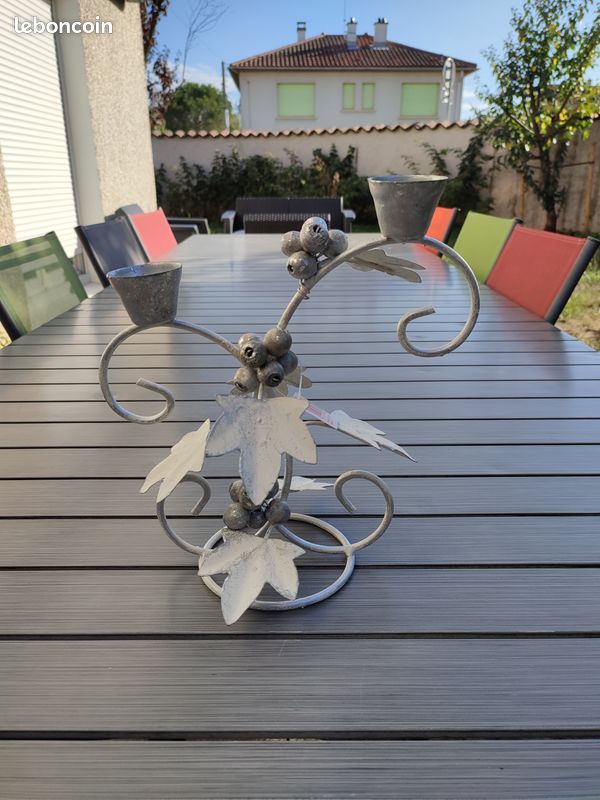 Chandelier déco motifs feuilles blanchies - pour 2 bougies (image 1)