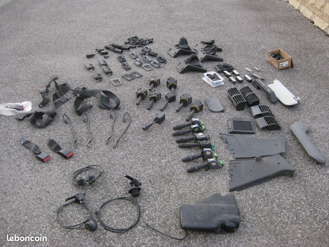 Peugeot 205 commodos et autres (image 3)