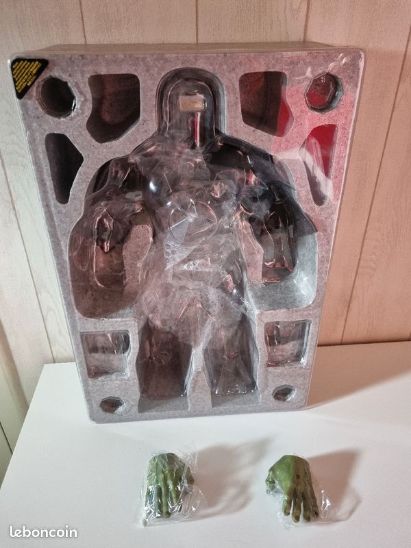 Figurine hulk (image 3)