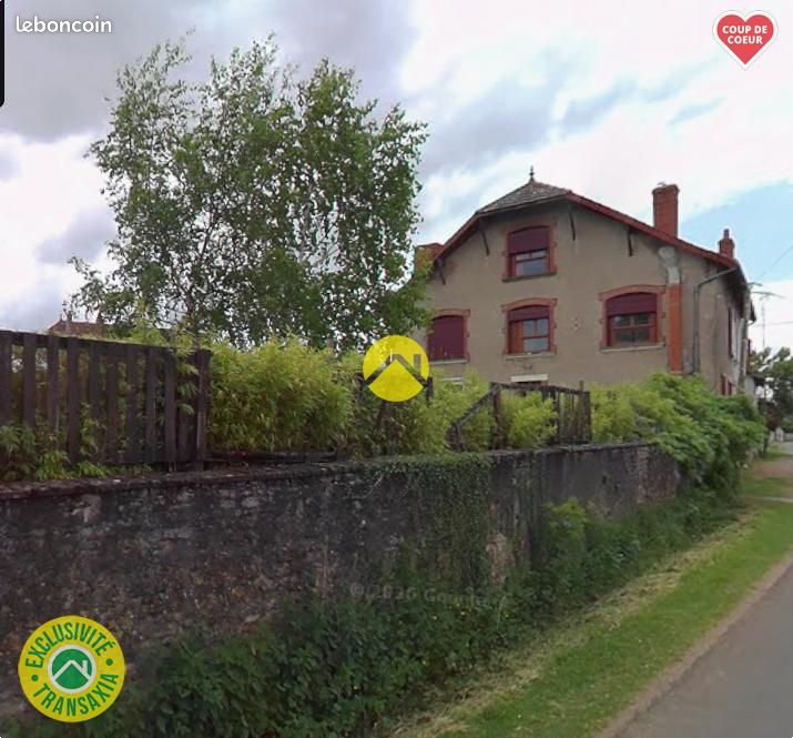 Maison 8 pièces 140 m² · à Ainay-le-Château · 140 m² · 80 000 €