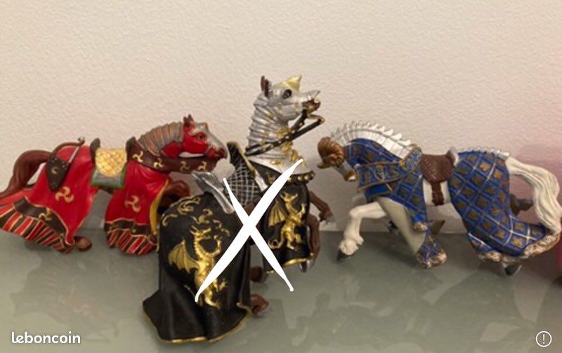 PAPO lot 2 chevaux médiévaux et 1 chevalier (image 8)