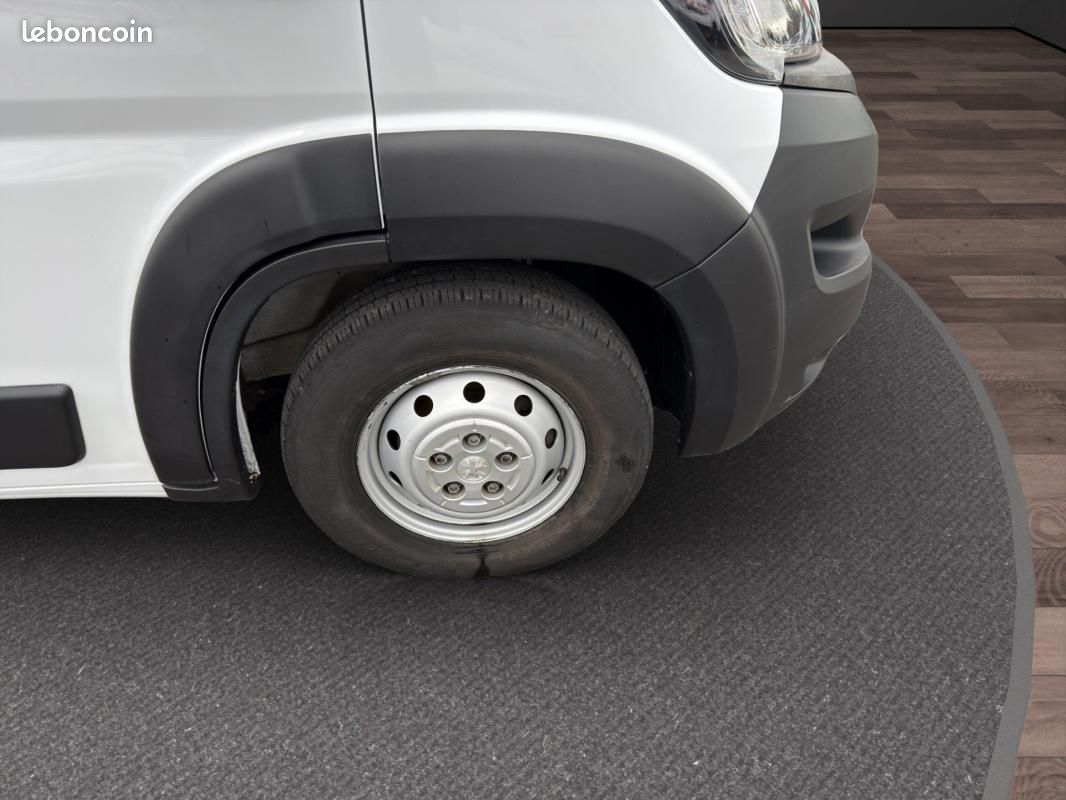 Peugeot Boxer FOURGON TOLE 435 L4H2 BLUEHDI 140 S&S ASPHALT (image 22)