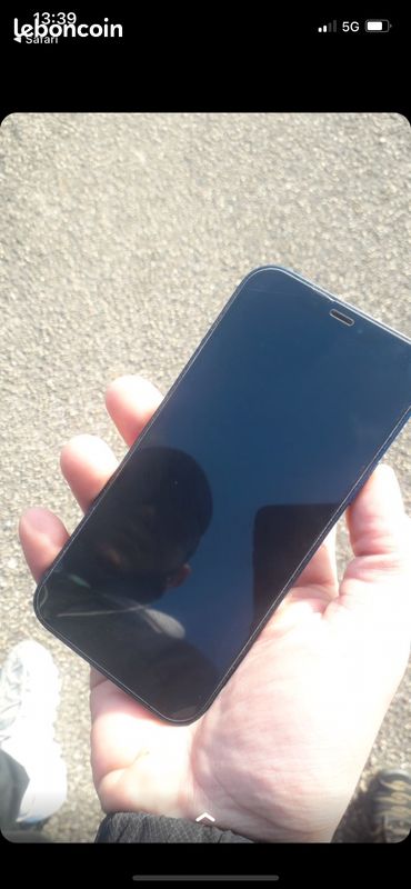 IPhone 12 (image 3)