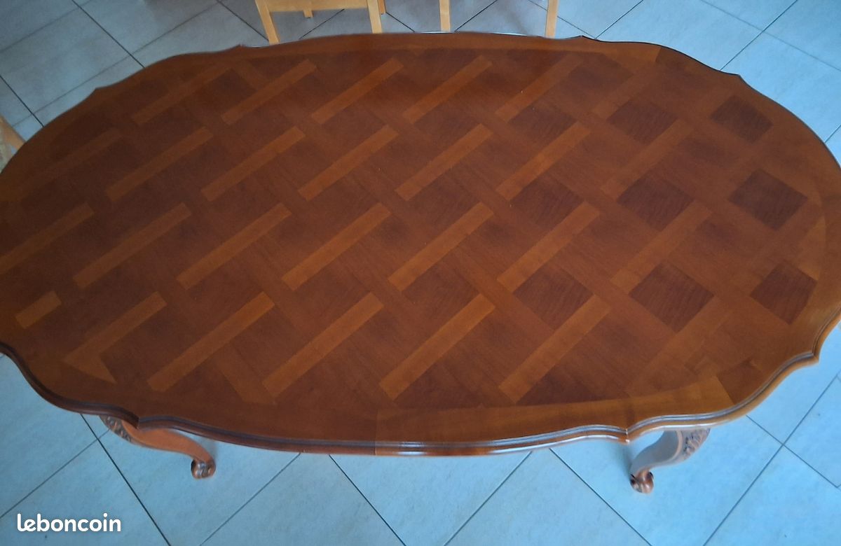 Table de salle à manger en merisier (image 1)