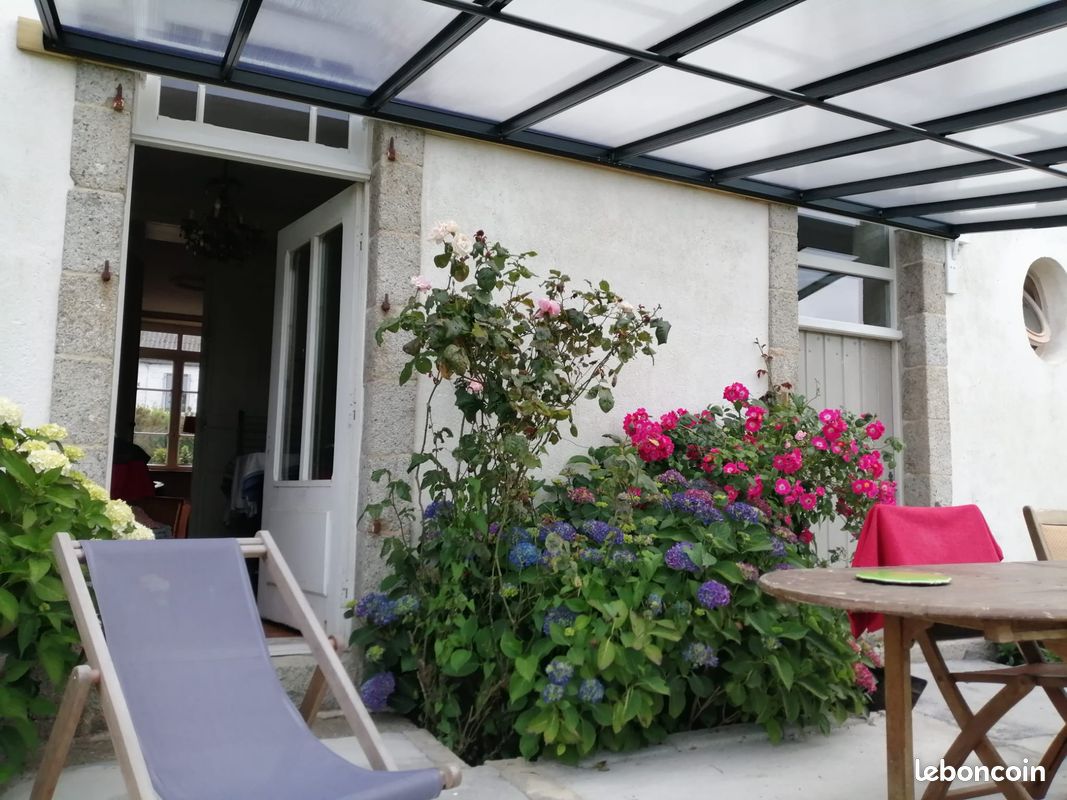 Maison 10 pièces 180 m² · à Saint-Sauveur · 180 m² · 343 200 €