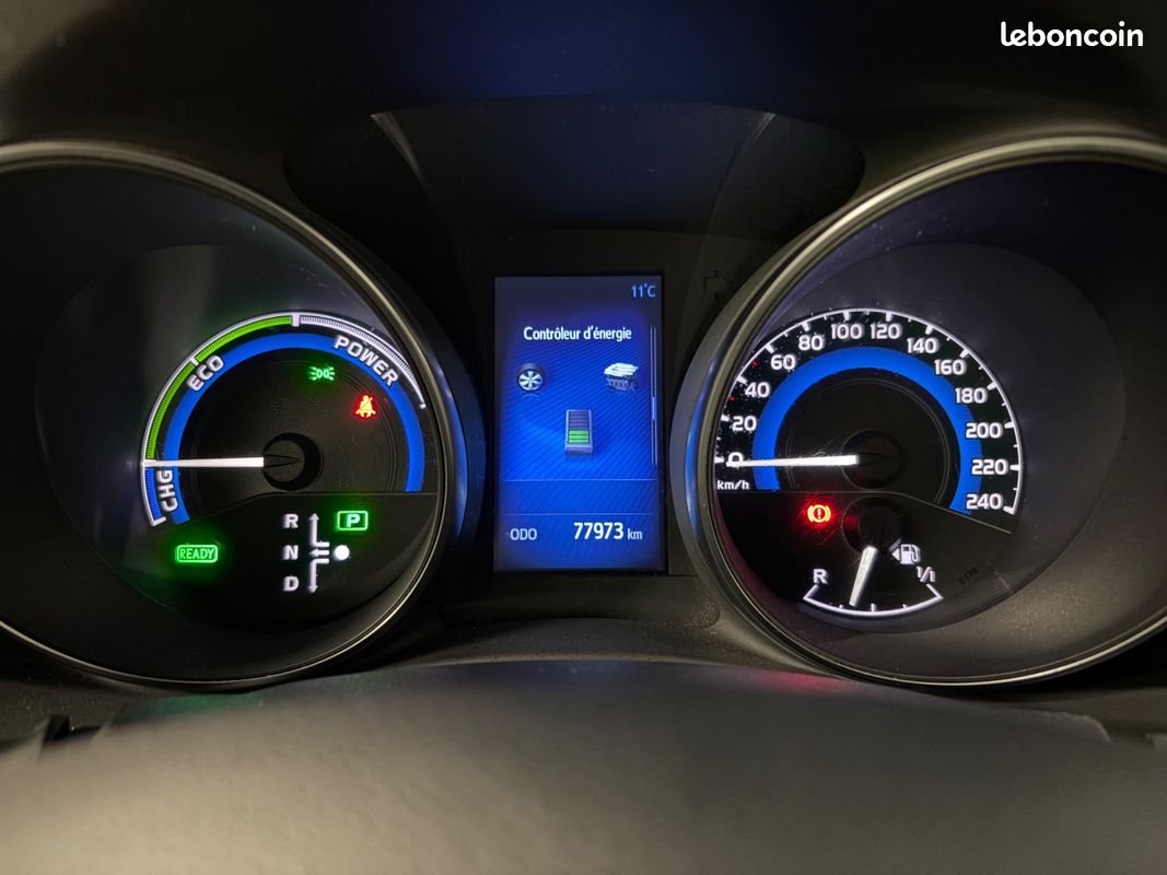 Toyota AURIS 1.8 HYBRID 136ch collection CAMERA DE RECUL - GPS - BLUETOOTH (image 10)