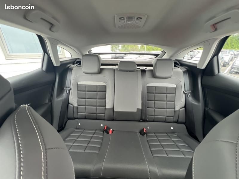 Citroen C4 1.2 Hybride 136ch S&S PLUS Automatique (image 12)