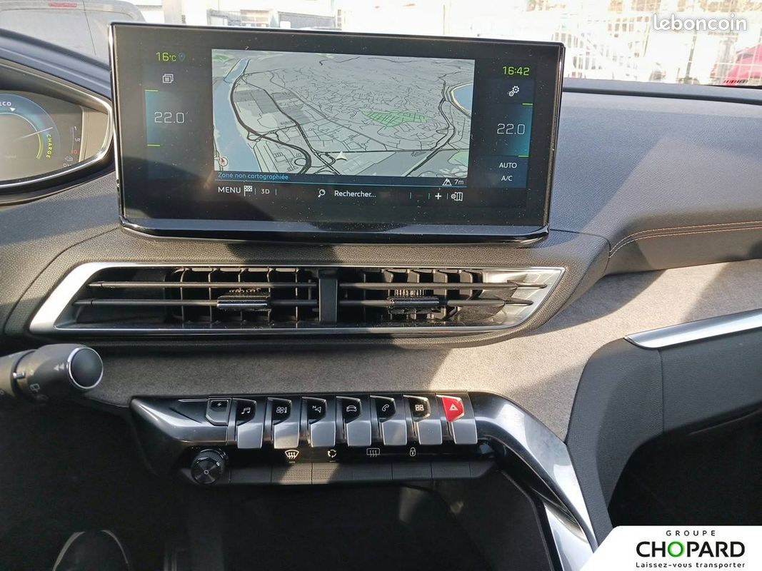 PEUGEOT 3008 Hybrid 225 e-EAT8 GT (image 10)