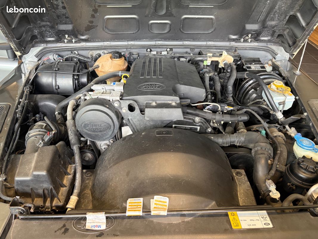 Land rover defender societe 90 2.2 120 4wd (image 29)