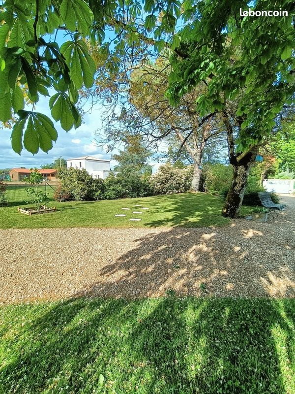 Location vacances, Gîte avec piscine chauffée en vendée , marais poitevin et puy du fou (image 5)