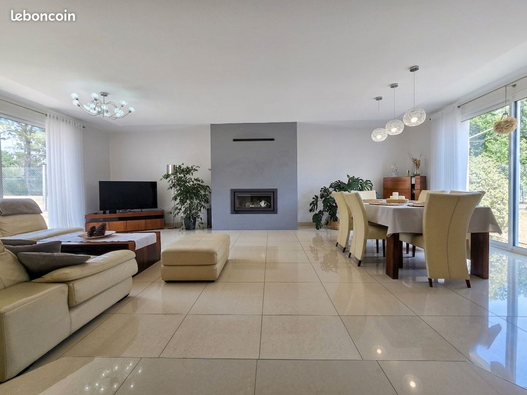 Maison 7 pièces 183 m² · à Roëzé-sur-Sarthe · 183 m² · 362 000 €