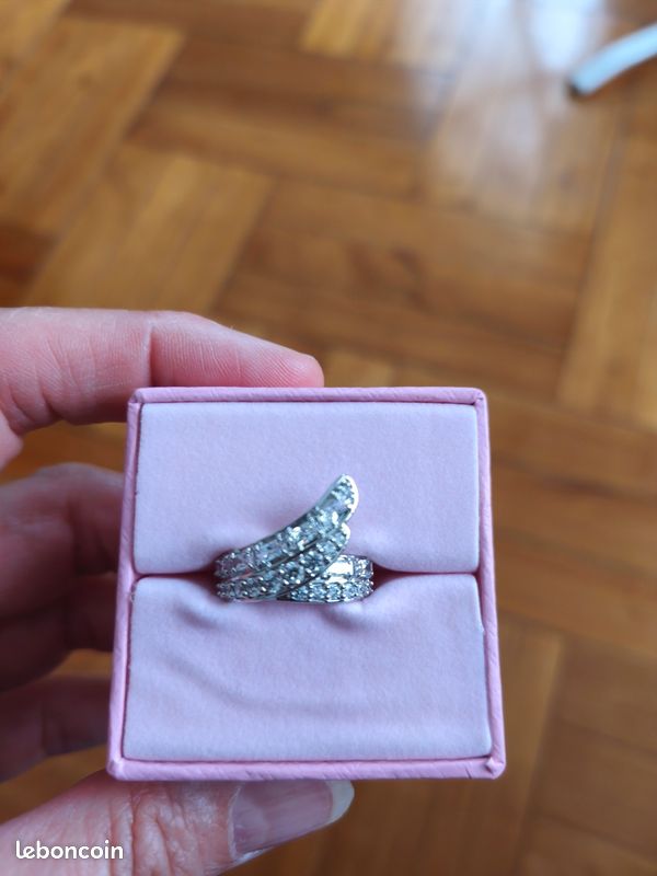 Bague neuve Swarovski T52 (image 1)