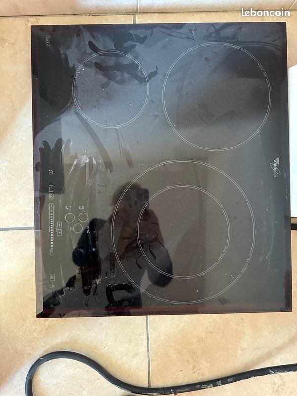 Don plaque induction 3 feux whirpool (image 3)