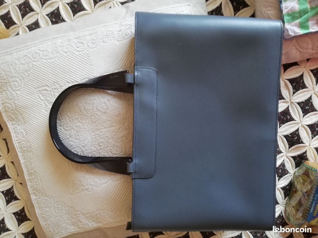 Sac à main de marque (image 2)