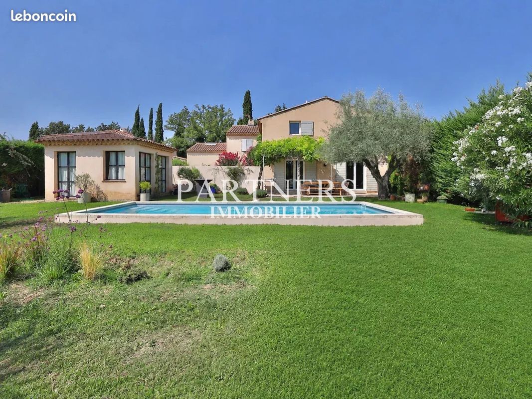 Maison 5 pièces 132 m² · à Aix-en-Provence · 132 m² · 995 000 €