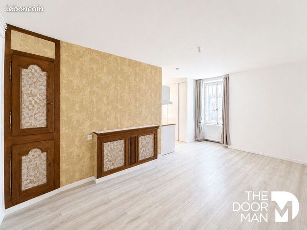 Studio 1 pièce 31 m²