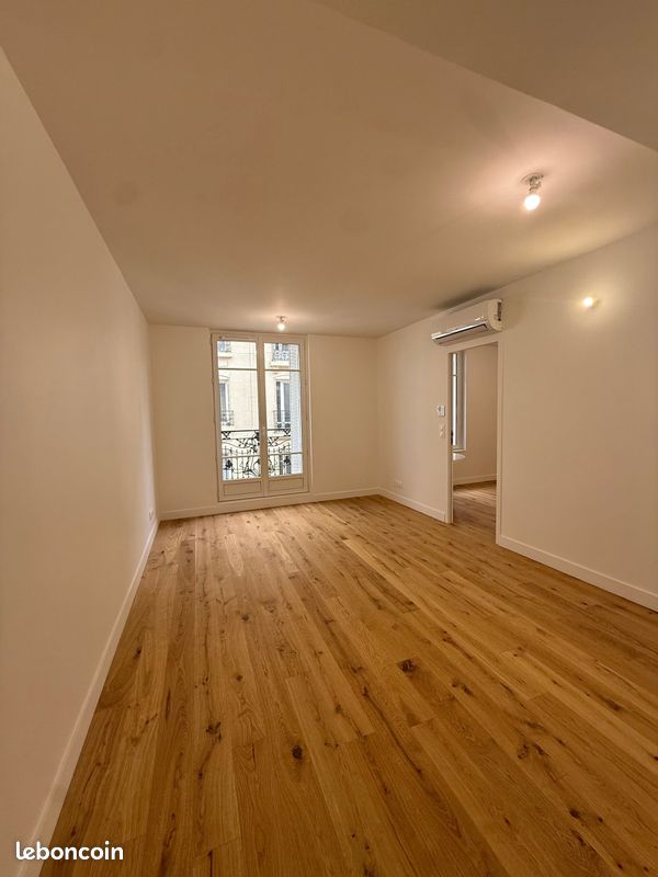 Appartement 3 pièces 49 m² · à Paris · 49 m² · 2 454 €/mois