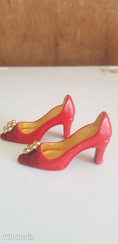 Chaussures miniatures (image 2)