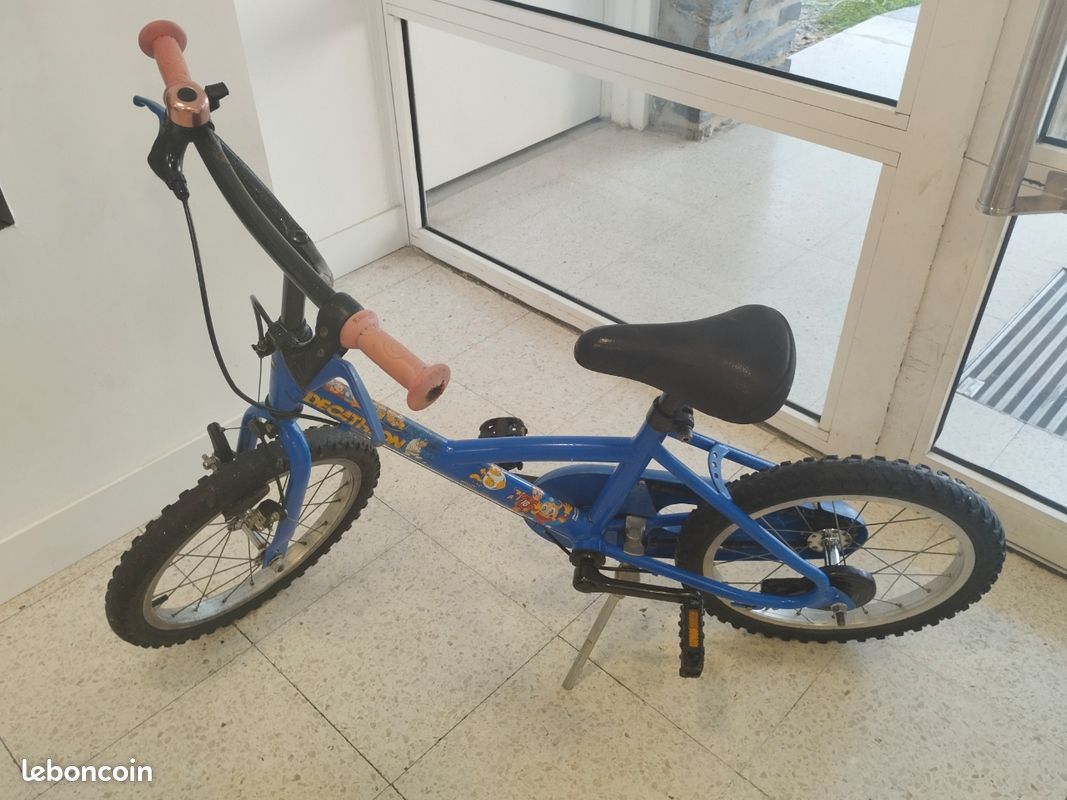 Vélo bleu 16pouces (image 7)