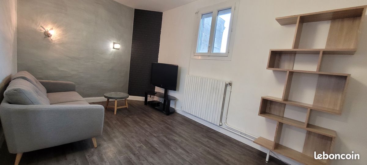 Appartement 5 pièces 90 m² · à Cognac · 90 m² · 700 €/mois