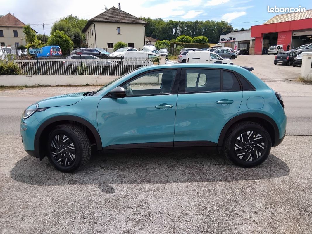 Fiat 600 T-Gen 3 1.2 Hybrid 145 Step 2 DCT6 Pop (image 4)