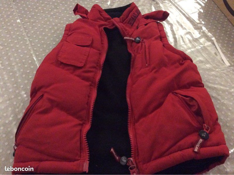 Doudoune rouge sans manches 8 ans garçon (image 1)