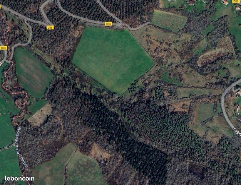 Terrain 260000 m² · à Saint-Michel · 108 000 €